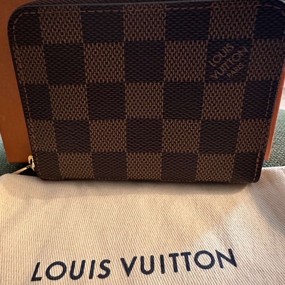 Louis Vuitton Zippy Coin Purse